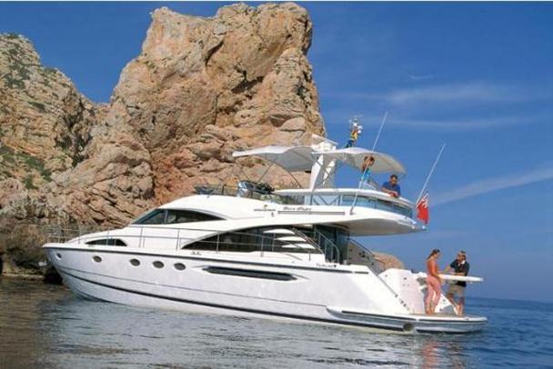 motorboat charter rental