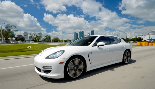 porsche-panamera-white-rental